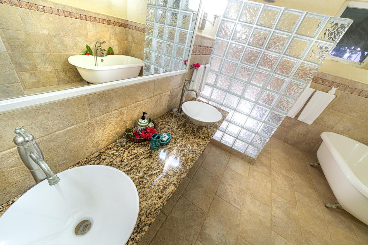 Rosalie Bay Eco Resort & Spa Екстериор снимка