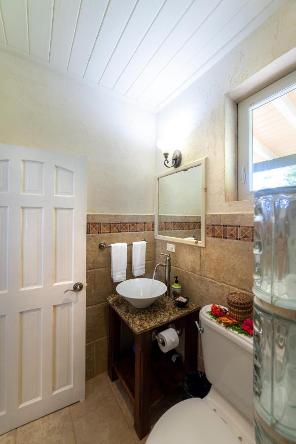 Rosalie Bay Eco Resort & Spa Екстериор снимка