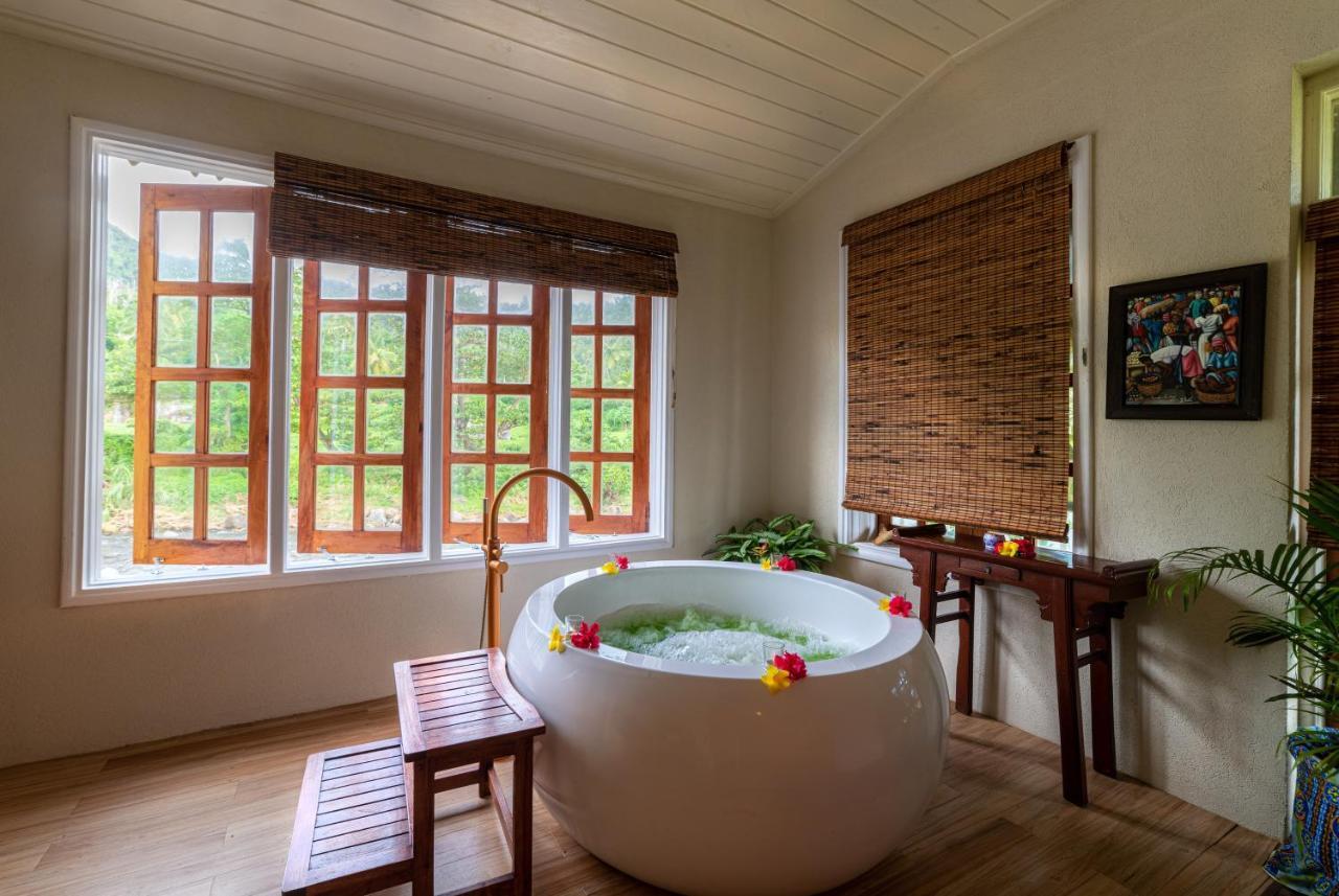 Rosalie Bay Eco Resort & Spa Екстериор снимка